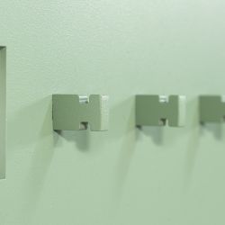 Spinder Design Tetromino wandkapstok - dusty green
